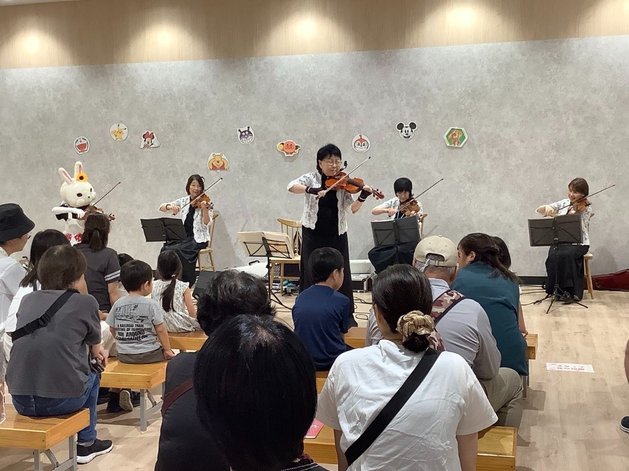 活動報告│愛知県の大型商業施設で演奏をさせていただきました